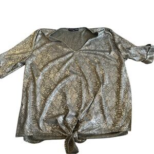 Kim & Cami Silver Tie Front Blouse